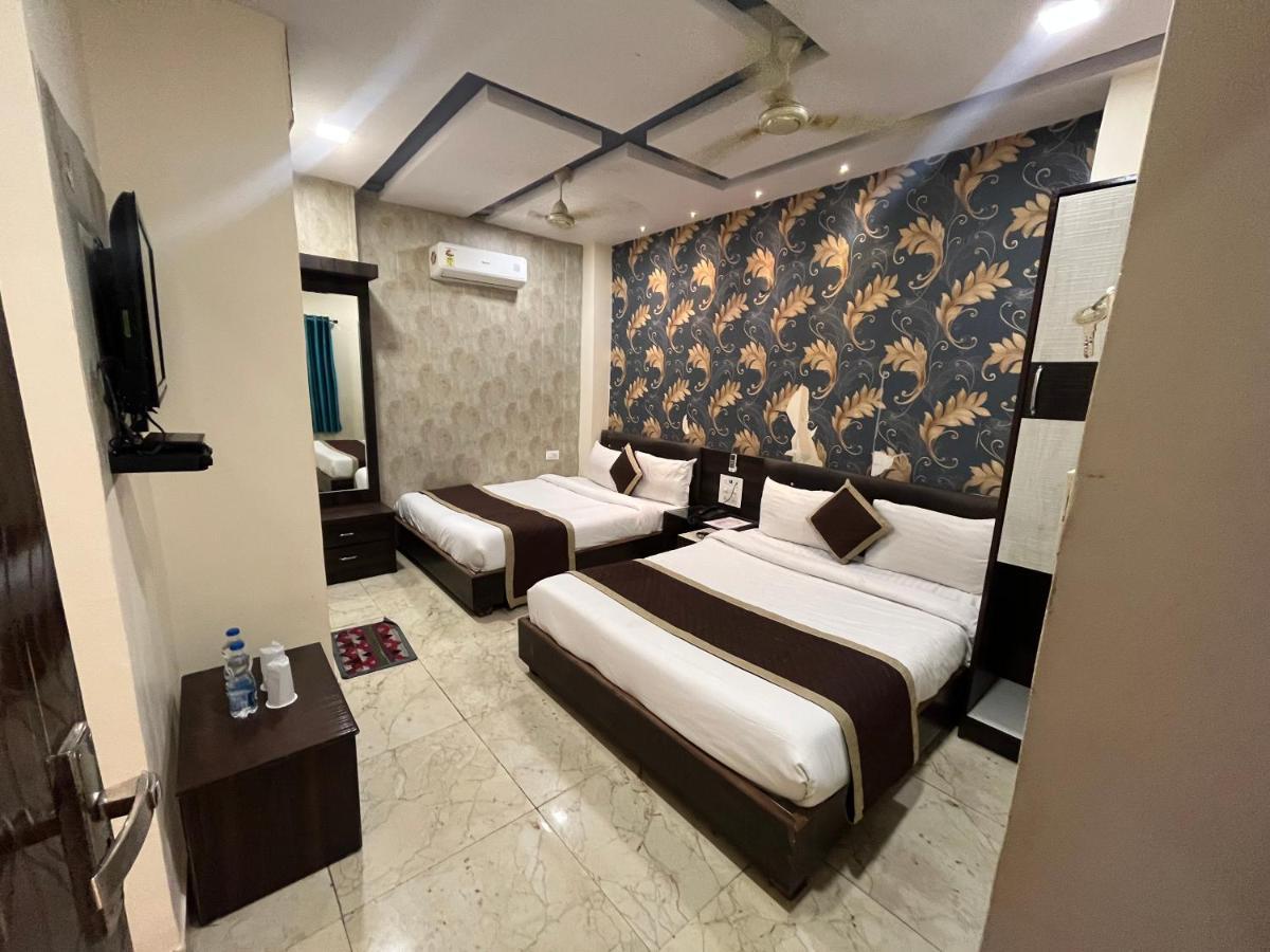 Hotel Raj Vilas Удайпур Экстерьер фото